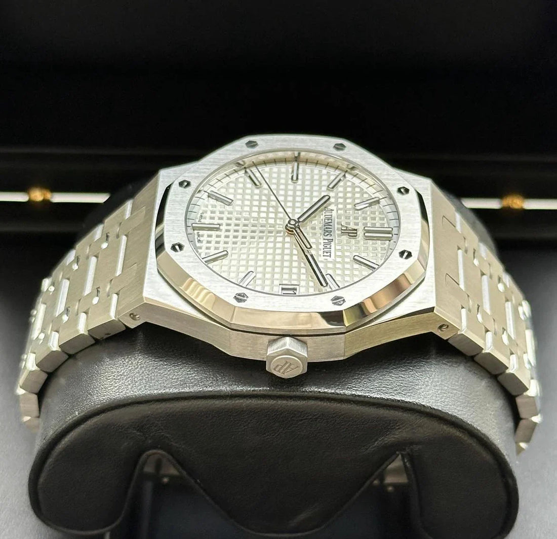 AUDEMARS PIGUET ROYAL OAK JUMBO BLANC 