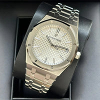 AUDEMARS PIGUET ROYAL OAK JUMBO WHITE