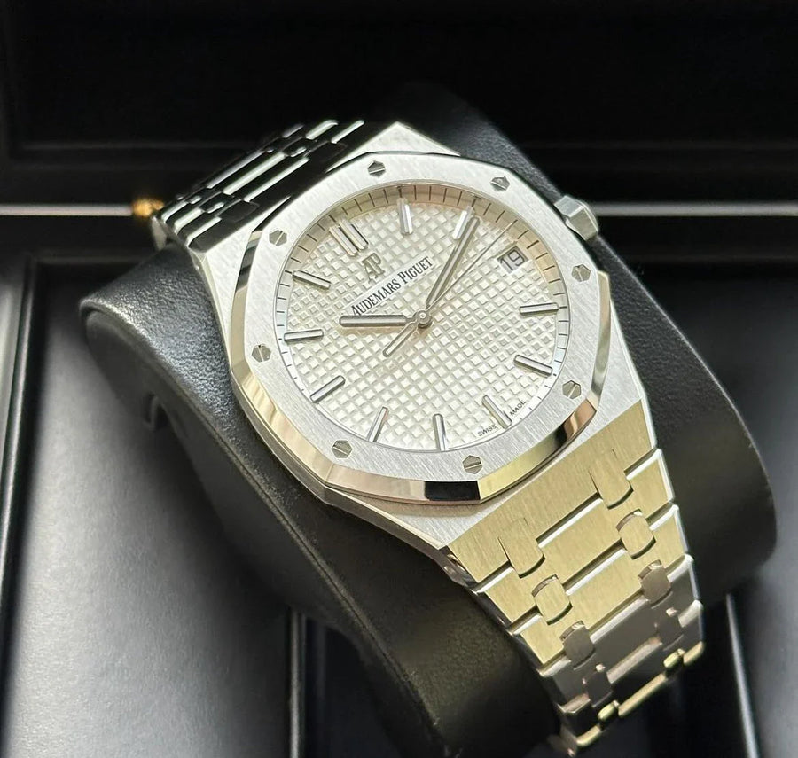 AUDEMARS PIGUET ROYAL OAK JUMBO BLANC 